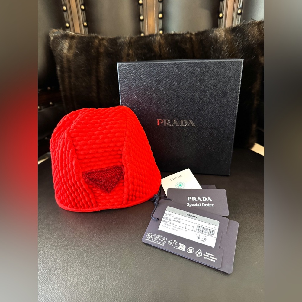 NWT Prada Logo Runway FW24 Stretch Nylon Beanie with Ribbed Design in Rosso Red